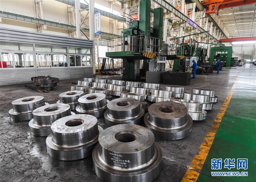 （新華全媒頭條&middot;兩會特別報道&middot;圖文互動）（4）齊心協(xié)力 砥礪奮進(jìn)&mdash;&mdash;2020年全國兩會凝聚起決戰(zhàn)決勝的強(qiáng)大力量