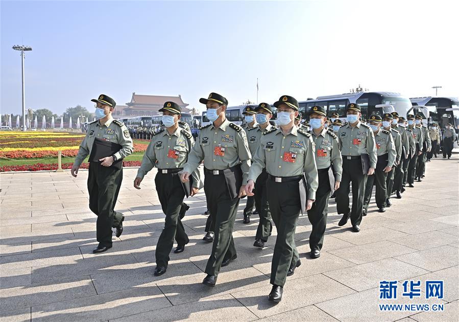 （兩會(huì)&middot;人大開(kāi)幕&middot;XHDW）（2）十三屆全國(guó)人大三次會(huì)議開(kāi)幕