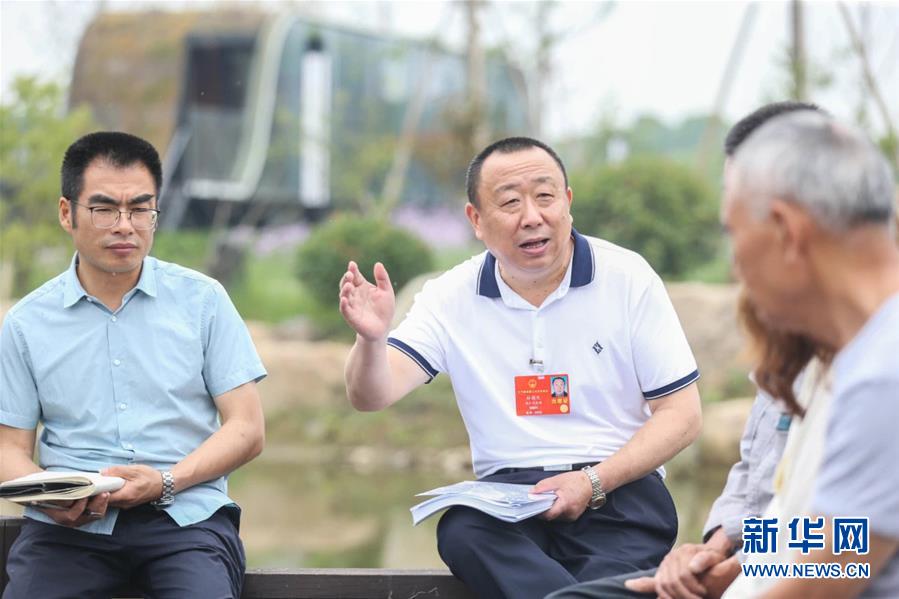 （新華全媒頭條&middot;兩會(huì)精神看落實(shí)&middot;圖文互動(dòng)）（2）整體謀劃、系統(tǒng)升級(jí)、全面提升&mdash;&mdash;落實(shí)全國(guó)兩會(huì)精神織牢織密公共衛(wèi)生防護(hù)網(wǎng)