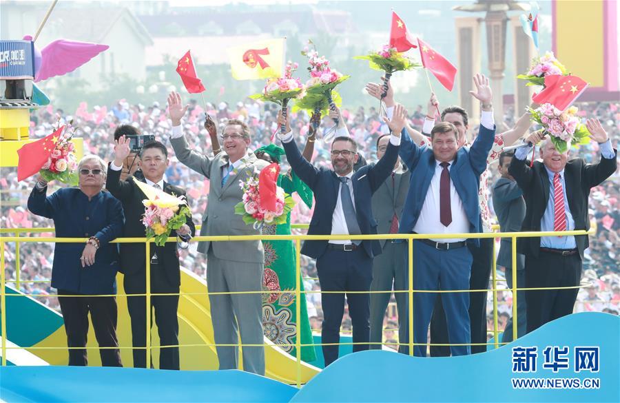 （國(guó)慶70周年&middot;慶祝大會(huì)）慶祝中華人民共和國(guó)成立70周年大會(huì)在京隆重舉行