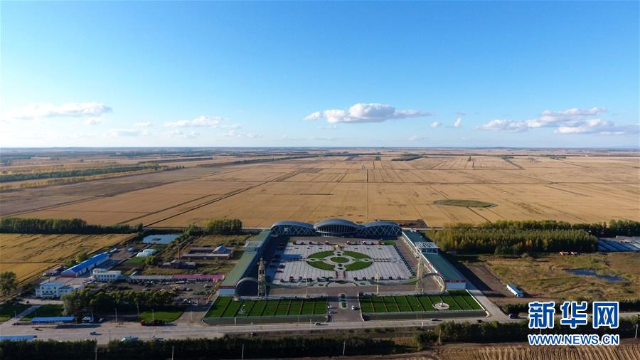 （新華全媒頭條&middot;圖文互動）（1）奮力書寫東北振興的時(shí)代新篇&mdash;&mdash;習(xí)近平總書記調(diào)研東北三省并主持召開深入推進(jìn)東北振興座談會紀(jì)實(shí)