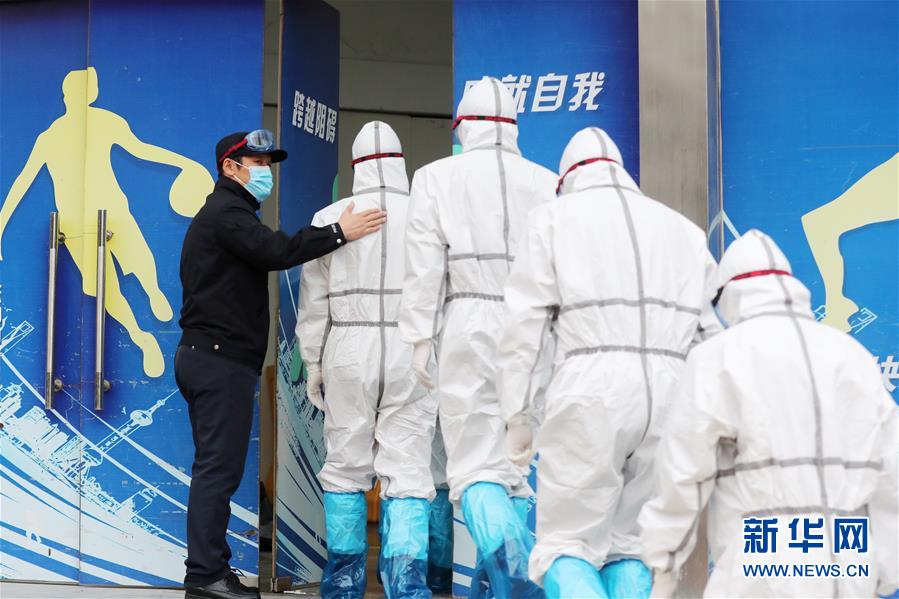 （習(xí)近平致敬的戰(zhàn)&ldquo;疫&rdquo;英雄&middot;公安干警篇&middot;圖文互動(dòng)）（2）他們，抗疫一線鑄警魂