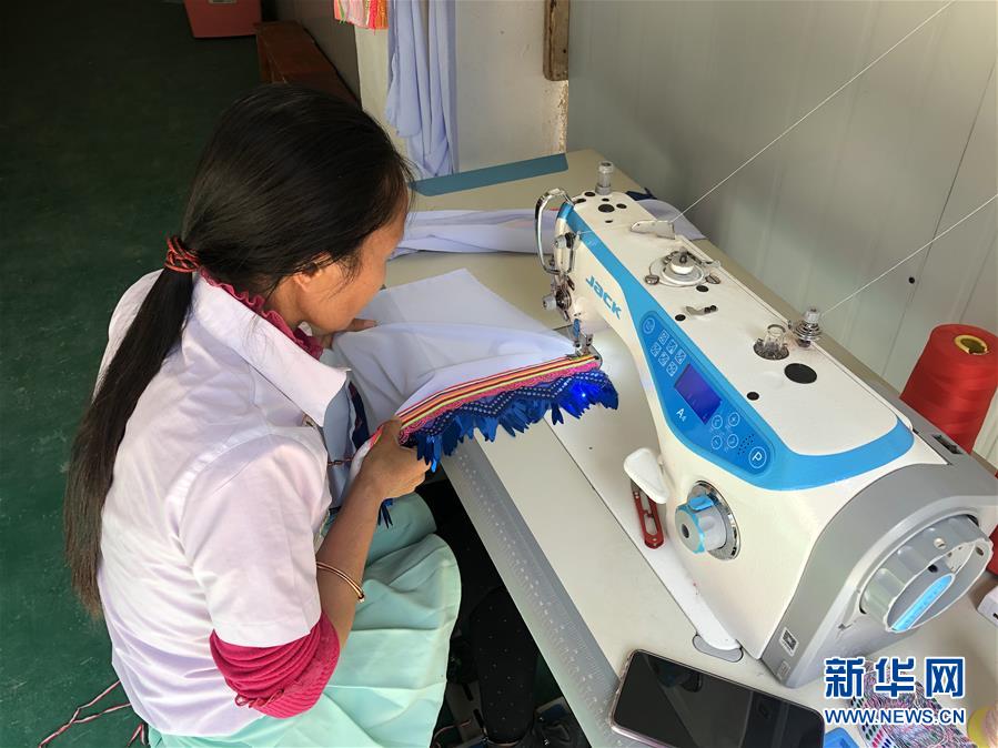 （新華全媒頭條&middot;圖文互動(dòng)）（9）春天里的5個(gè)&ldquo;戰(zhàn)貧&rdquo;瞬間&mdash;&mdash;習(xí)近平總書(shū)記關(guān)于脫貧攻堅(jiān)決策部署指引攻克最后的深貧堡壘