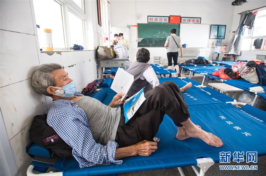 （在習(xí)近平新時代中國特色社會主義思想指引下&mdash;&mdash;新時代新作為新篇章&middot;習(xí)近平總書記關(guān)切事&middot;圖文互動）（5）戰(zhàn)疫魔,斗洪魔&mdash;&mdash;湖北全力應(yīng)對防疫、防汛疊加&ldquo;雙考&rdquo;