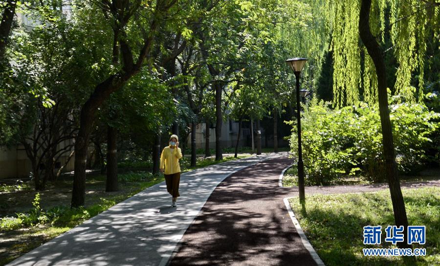 （總書記推動(dòng)的改革身邊事&middot;文化改革篇）（3）特寫：&ldquo;生活便利了，環(huán)境變美了，人也舒心了&rdquo; &mdash;&mdash;感受基層文明實(shí)踐站里的惠民服務(wù)