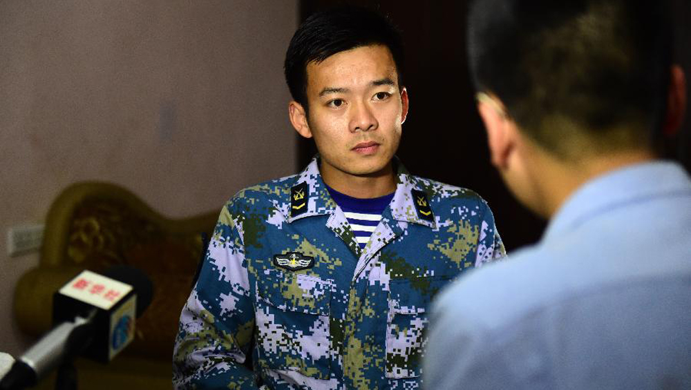 90后潛水員官東：&ldquo;在最危急的那一刻，我只想著趕緊救人&rdquo;