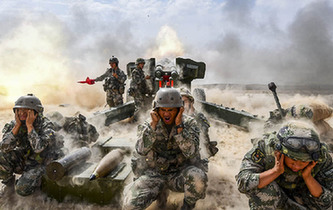 &ldquo;火力-2017&middot;青銅峽&rdquo; 站在怒吼的火炮背后有多震撼？