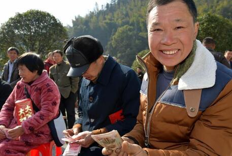 &ldquo;脫貧后，我們分紅了！&rdquo;