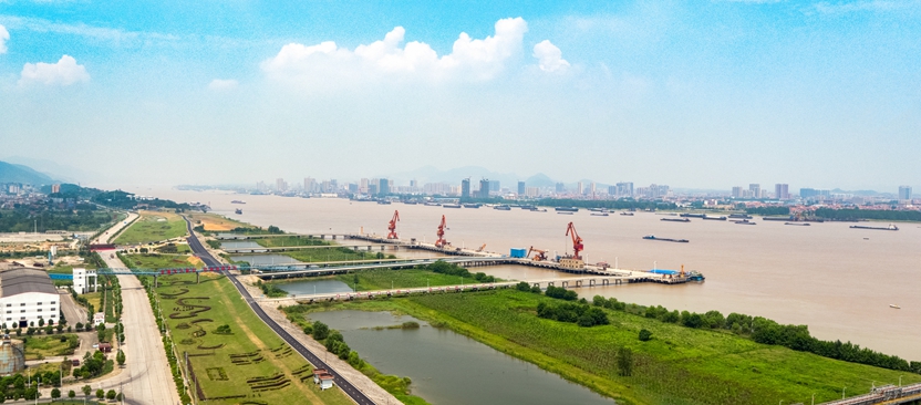 深入推動(dòng)長江經(jīng)濟(jì)帶發(fā)展 打造經(jīng)濟(jì)高質(zhì)量發(fā)展的強(qiáng)勁引擎