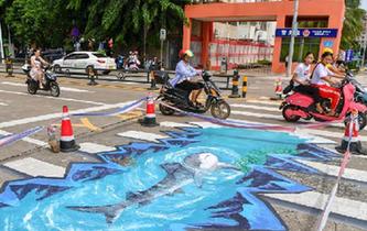 &ldquo;海洋世界&rdquo;3D立體斑馬線亮相?？? />  
<div>“海洋世界”3D立體斑馬線亮相?？?/div>
</a> 
</div>
<div   id=