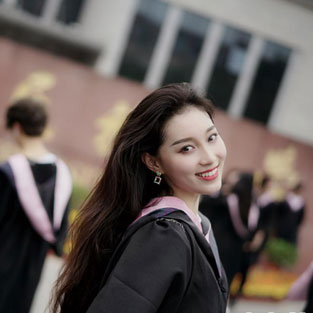 【青春的故事】青春舞動(dòng)民族之美&mdash;&mdash;專訪中央民族大學(xué)舞蹈學(xué)院學(xué)生李美靜