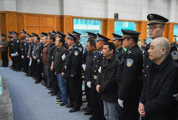 洞庭湖&ldquo;湖霸&rdquo;夏順安黑社會性質(zhì)組織案一審宣判