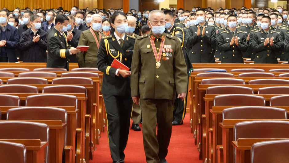 大會前，志愿軍老同志入場