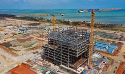 在?？诮瓥|新區(qū)感受海南自貿(mào)港建設(shè)浪潮