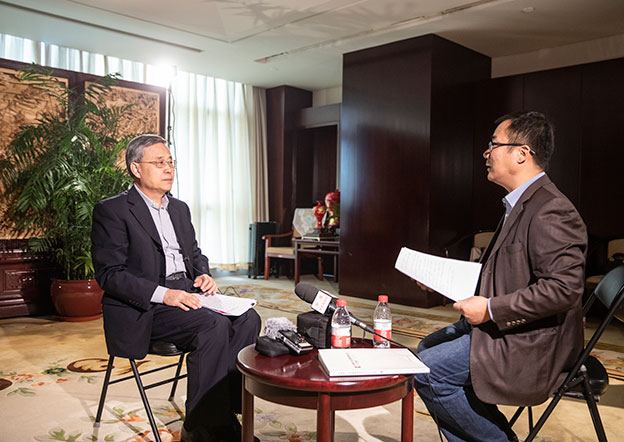 充分調(diào)動(dòng)信貸、債券、股權(quán)、理財(cái)、信托、保險(xiǎn)等各類金融資源