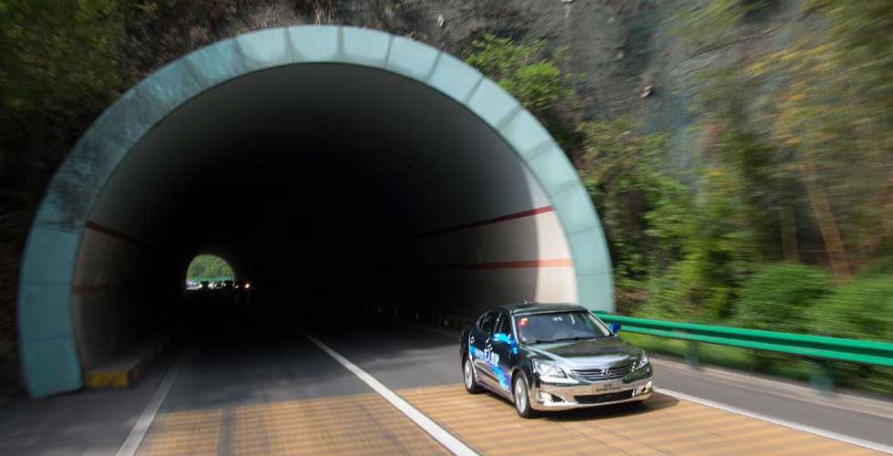 我國(guó)無(wú)人駕駛汽車背后的&ldquo;黑科技&rdquo;(組圖)