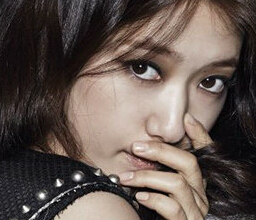 女星波浪卷發(fā)美著呢！