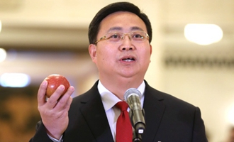 郭大進(jìn)代表接受采訪(fǎng)