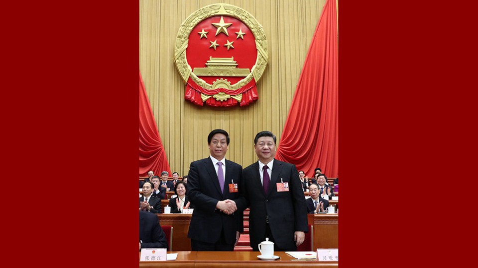 習(xí)近平當(dāng)選國家主席、中央軍委主席