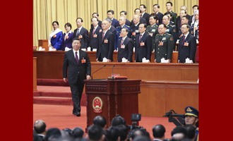 習(xí)近平當(dāng)選國家主席、中央軍委主席