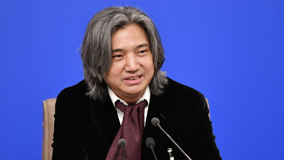 全國政協(xié)常委、文化文史和學習委員會委員，中國美術館館長，中國美術家協(xié)會副主席 吳為山