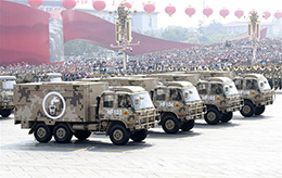 補給供應方隊：聯(lián)保&ldquo;鐵騎&rdquo;接受檢閱