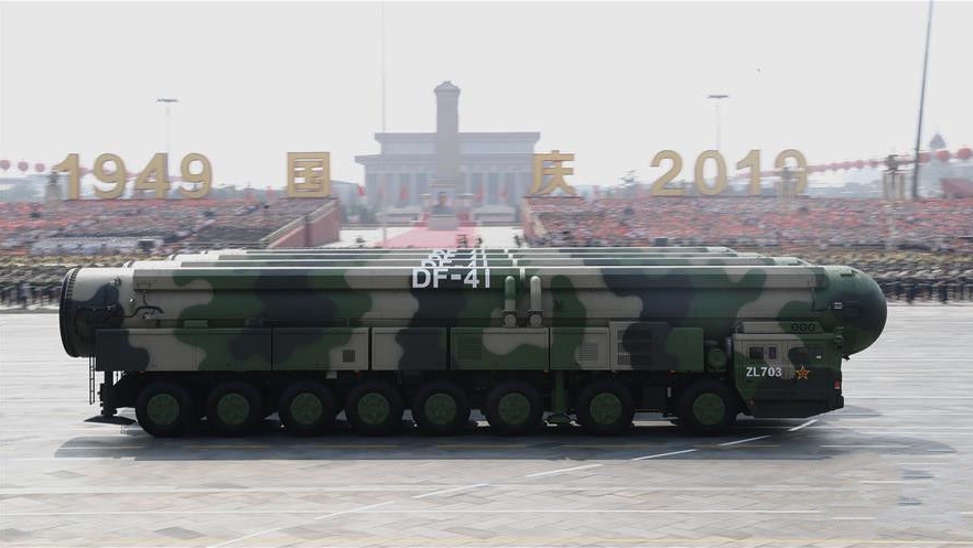 300秒回顧國慶70周年大閱兵！東風-41、殲-20震撼亮相