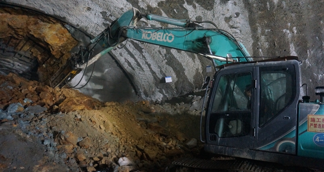 10.24公里！贛深高鐵&ldquo;第一長(zhǎng)隧&rdquo;貫通！