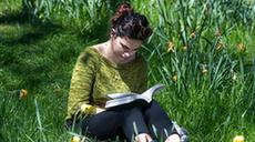 世界讀書(shū)日&mdash;&mdash;翻開(kāi)書(shū)本，開(kāi)啟精彩世界的大門(mén)