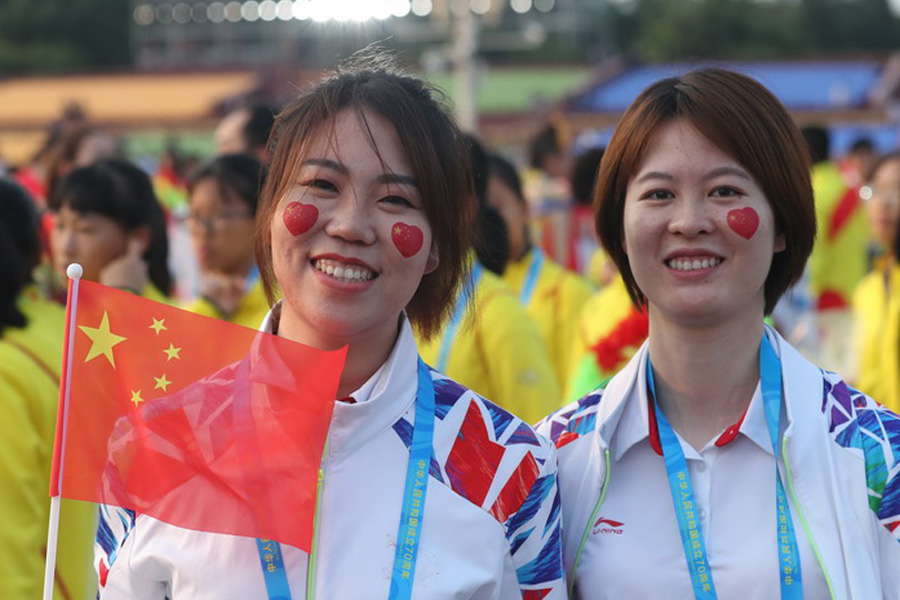 今晚，我們歡聚在天安門廣場(chǎng)