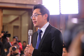 經(jīng)濟(jì)日?qǐng)?bào)、中國(guó)經(jīng)濟(jì)網(wǎng)記者提問