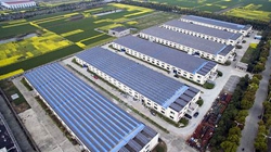 &ldquo;勞模&rdquo;臺(tái)商吳國(guó)瑞：人生像首歌，用心唱才會(huì)動(dòng)聽