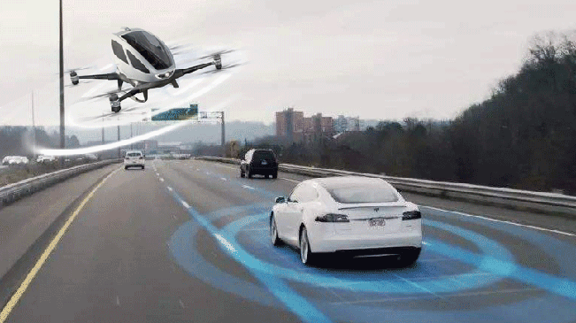 無人機(jī)無人車 你敢坐嗎？