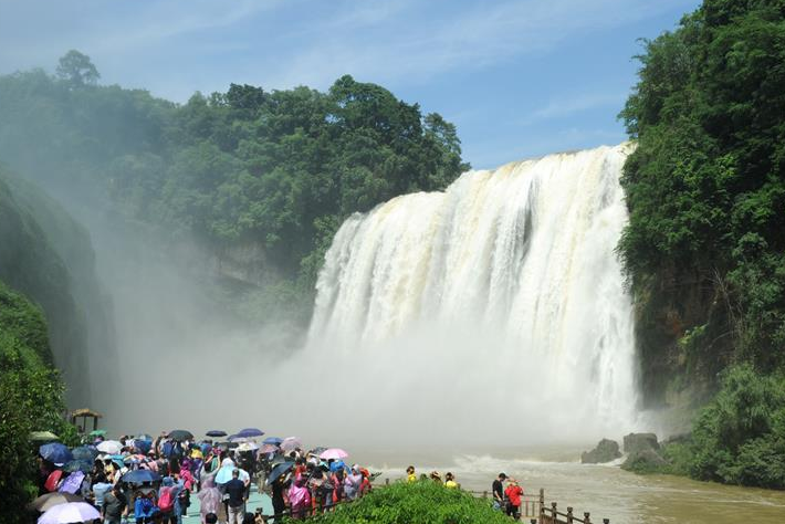 生態(tài)中國&middot;貴山貴水迎客來