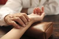 【健康解碼】中醫(yī)藥如何治療股骨頭壞死？