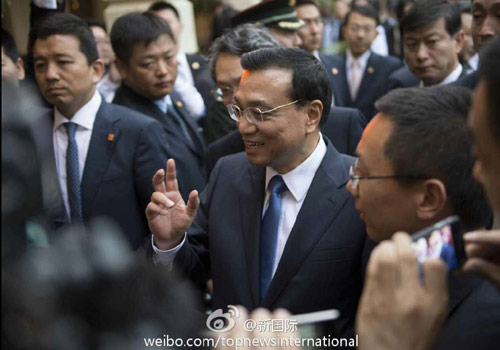李克強(qiáng)：在非中企了解當(dāng)?shù)匚幕拍茉「D片來(lái)源：&ldquo;新國(guó)際&rdquo;微博。