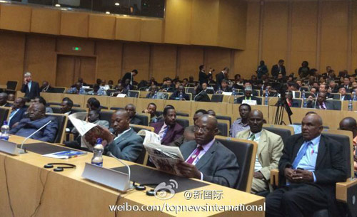 李克強(qiáng)即將在非盟總部發(fā)表演講，請(qǐng)柬&ldquo;一柬難求&rdquo;。圖片來源：&ldquo;新國(guó)際&rdquo;微博。