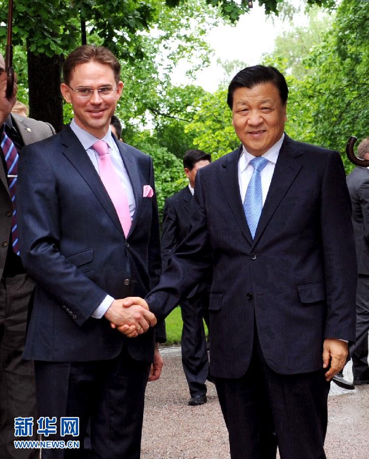 6月12日，中共中央政治局常委、中央書記處書記劉云山在赫爾辛基會(huì)見芬蘭總理卡泰寧。 新華社記者饒愛民攝