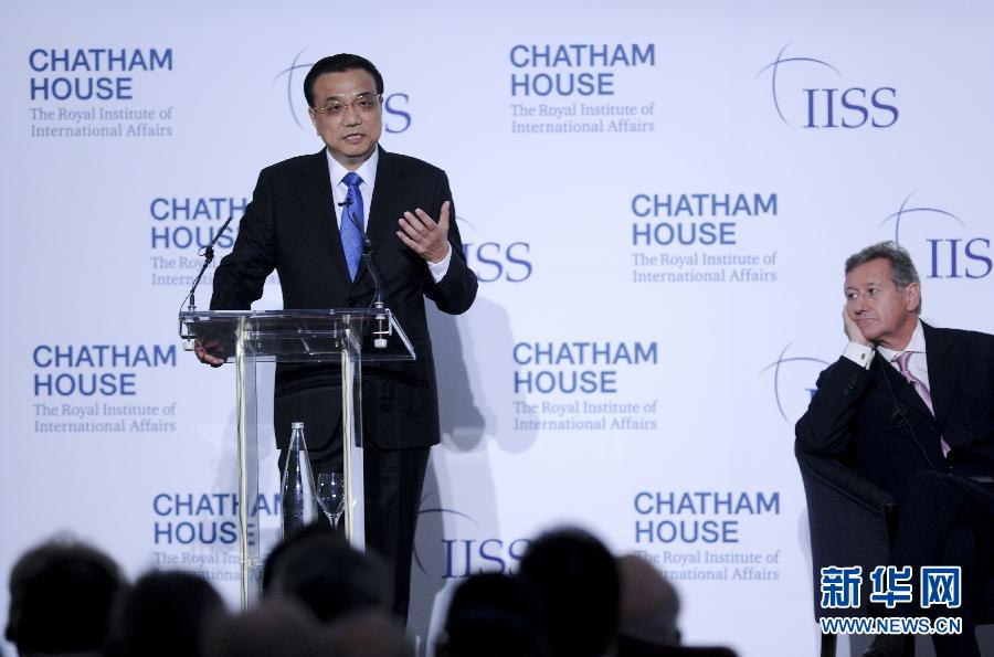 6月18日，國務(wù)院總理李克強在倫敦金融城市長官邸面向英國皇家國際問題研究所和國際戰(zhàn)略研究所兩大智庫發(fā)表題為《共建包容發(fā)展的美好世界》的演講。新華社記者 張鐸 攝 