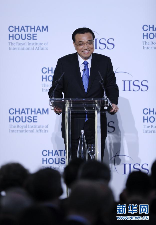 6月18日，國務(wù)院總理李克強在倫敦金融城市長官邸面向英國皇家國際問題研究所和國際戰(zhàn)略研究所兩大智庫發(fā)表題為《共建包容發(fā)展的美好世界》的演講。新華社記者 張鐸 攝 