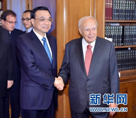 6月20日，國務院總理李克強在雅典總統(tǒng)府會見希臘總統(tǒng)帕普利亞斯。 新華社記者 李濤 攝