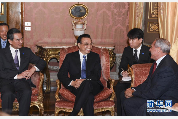 10月15日，中國(guó)國(guó)務(wù)院總理李克強(qiáng)在羅馬會(huì)見意大利參議長(zhǎng)格拉索。 新華社記者謝環(huán)馳攝 