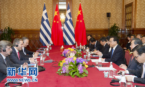 10月16日，中國(guó)國(guó)務(wù)院總理李克強(qiáng)在意大利米蘭會(huì)見(jiàn)希臘總理薩馬拉斯。 新華社記者 謝環(huán)馳 攝