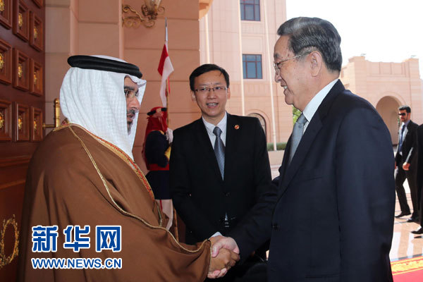 11月6日，正在巴林進行正式友好訪問的全國政協(xié)主席俞正聲在麥納麥會見巴林王儲薩勒曼。 新華社記者劉衛(wèi)兵攝