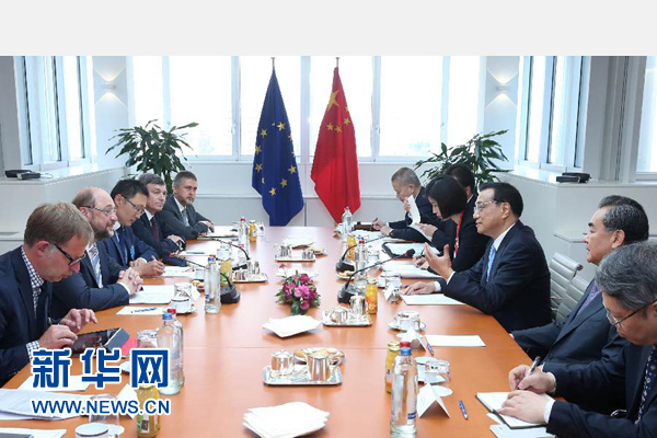 當(dāng)?shù)貢r間6月29日上午，國務(wù)院總理李克強在布魯塞爾會見歐洲議會議長舒爾茨。 新華社記者 龐興雷 攝