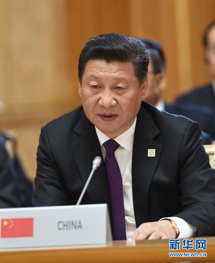 7月9日，金磚國家領(lǐng)導(dǎo)人第七次會晤在俄羅斯烏法舉行。中國國家主席習(xí)近平、俄羅斯總統(tǒng)普京、巴西總統(tǒng)羅塞夫、印度總理莫迪、南非總統(tǒng)祖馬出席。這是習(xí)近平發(fā)表題為《共建伙伴關(guān)系　共創(chuàng)美好未來》的主旨講話。新華社記者 饒愛民 攝 