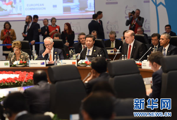 11月15日，國(guó)家主席習(xí)近平在土耳其安塔利亞出席二十國(guó)集團(tuán)領(lǐng)導(dǎo)人第十次峰會(huì)第一階段會(huì)議。 新華社記者李學(xué)仁攝 