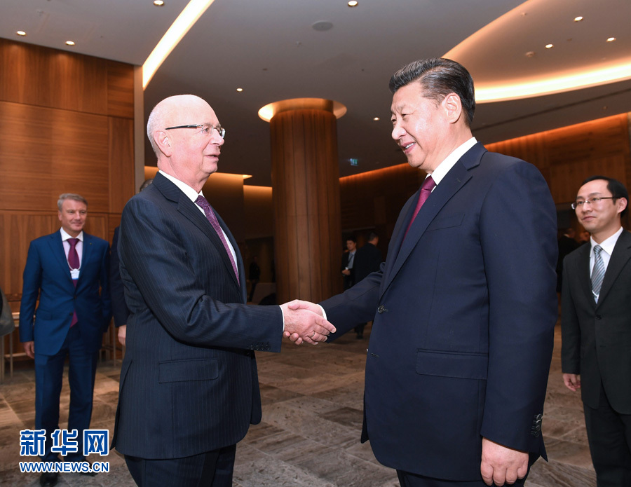 1月17日，國家主席習(xí)近平在瑞士達沃斯會見世界經(jīng)濟論壇主席施瓦布。 新華社記者 饒愛民 攝