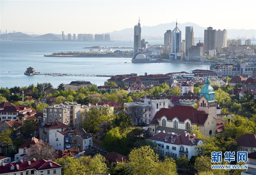 (新華全媒頭條·圖文互動(dòng))(6)百年老城詮釋時(shí)代內(nèi)涵 別樣青島擁抱上合峰會