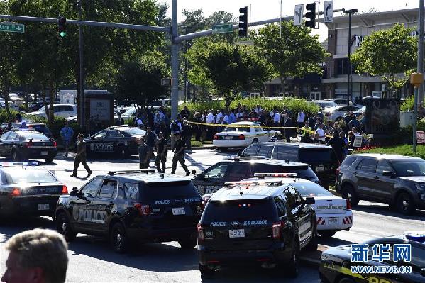 (國(guó)際)(1)美國(guó)馬里蘭州一報(bào)社發(fā)生槍擊事件致5人死亡